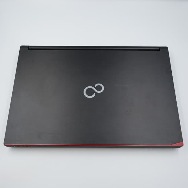 美品★ 15 FUJITSU i5-7 8GB SSD 180GB