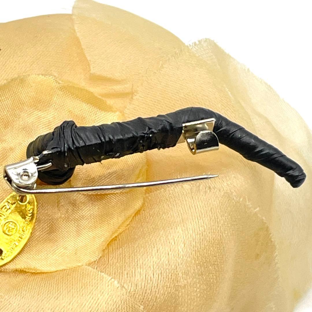 CHANEL シャネル カメリア コサージュ ピンブローチ ベージュ 箱付き