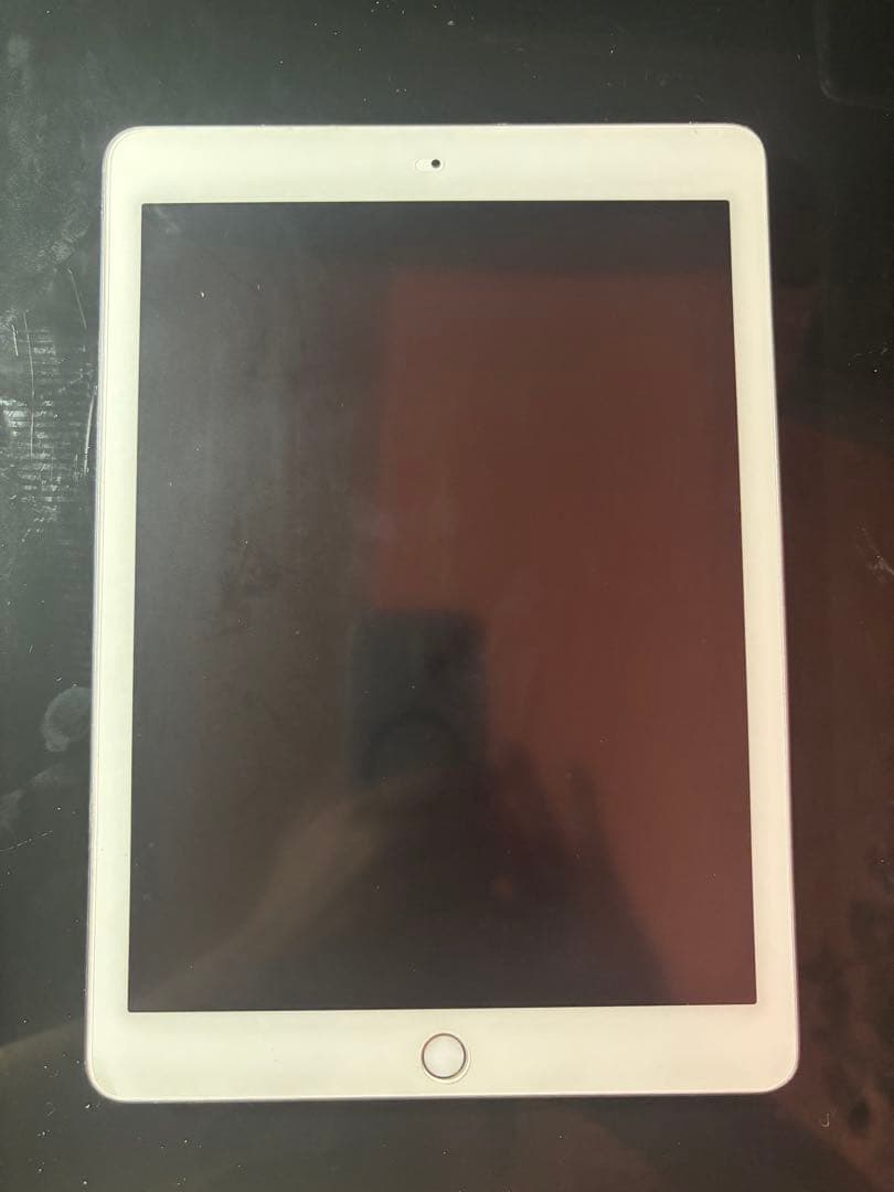 格安！Apple iPad pro 128GB、Wi-Fiモデル、シルバー、美品