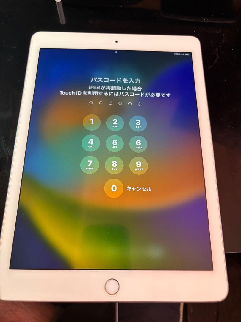 格安！Apple iPad pro 128GB、Wi-Fiモデル、シルバー、美品