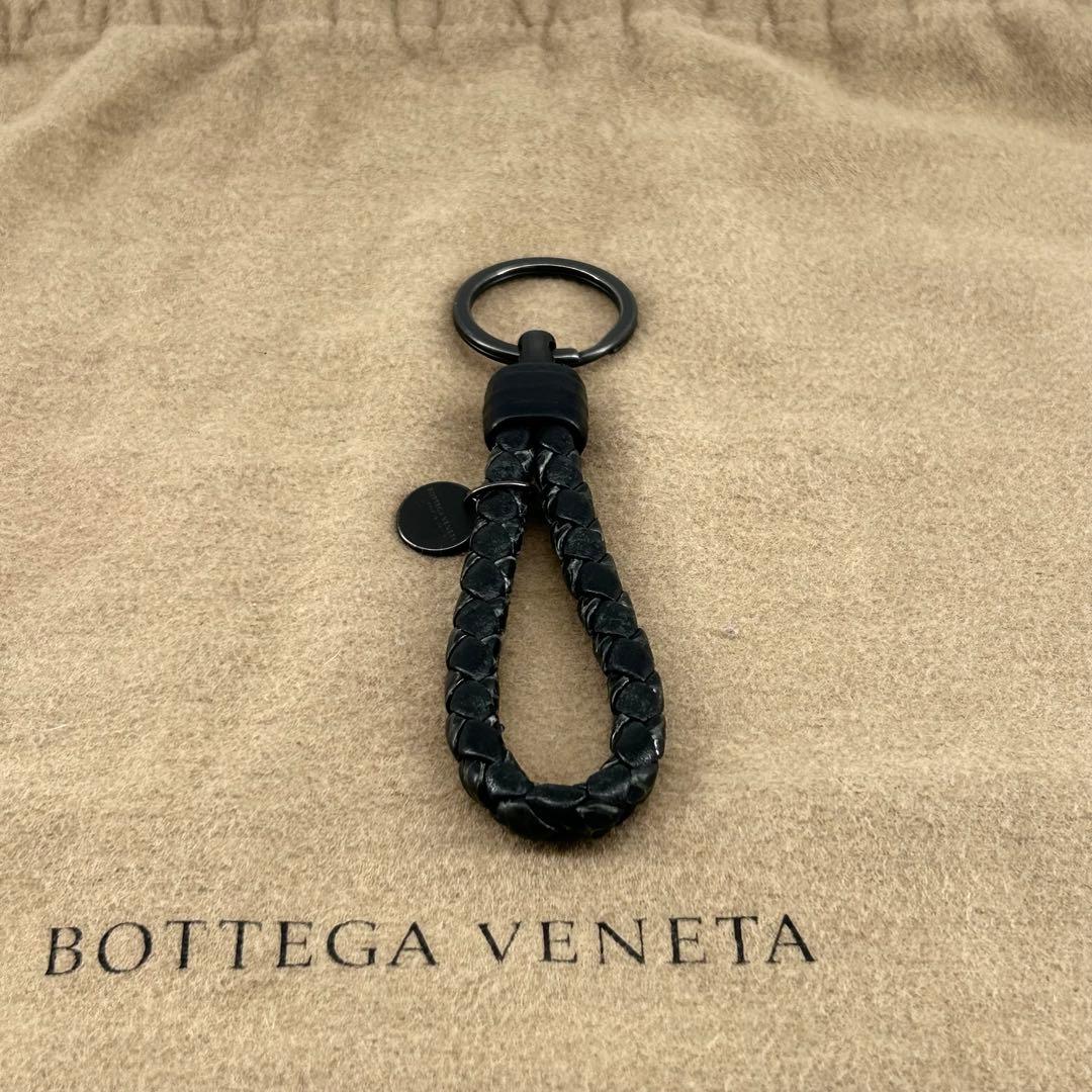 ✨希少✨ボッテガヴェネタ　キーリング　イントレチャート　パイソン　ブラック