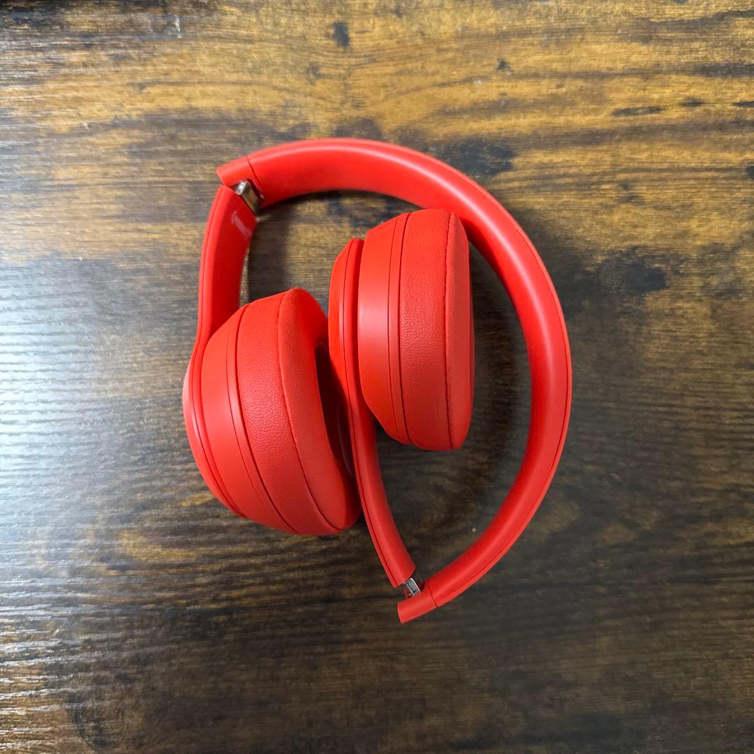 Beats ワイヤレスヘッドフォン レッド