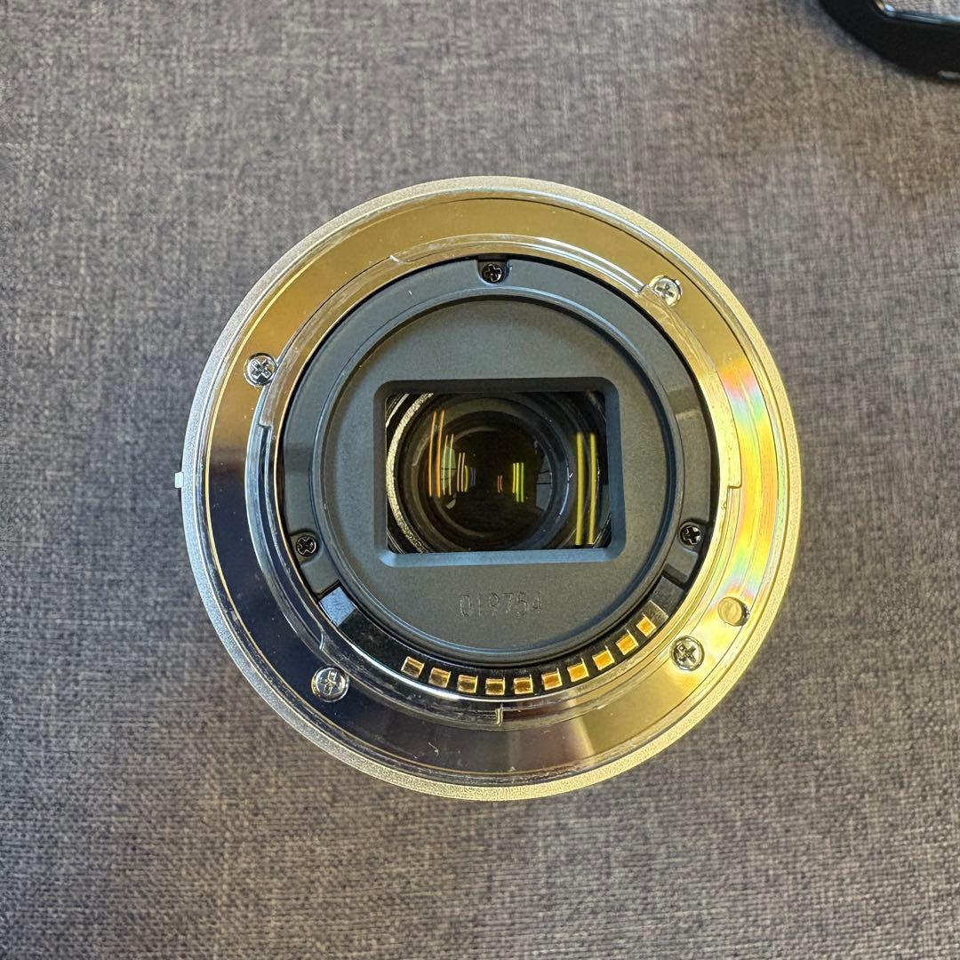 SONY 一眼レフカメラ　ショット数8408 α6400 レンズ付き