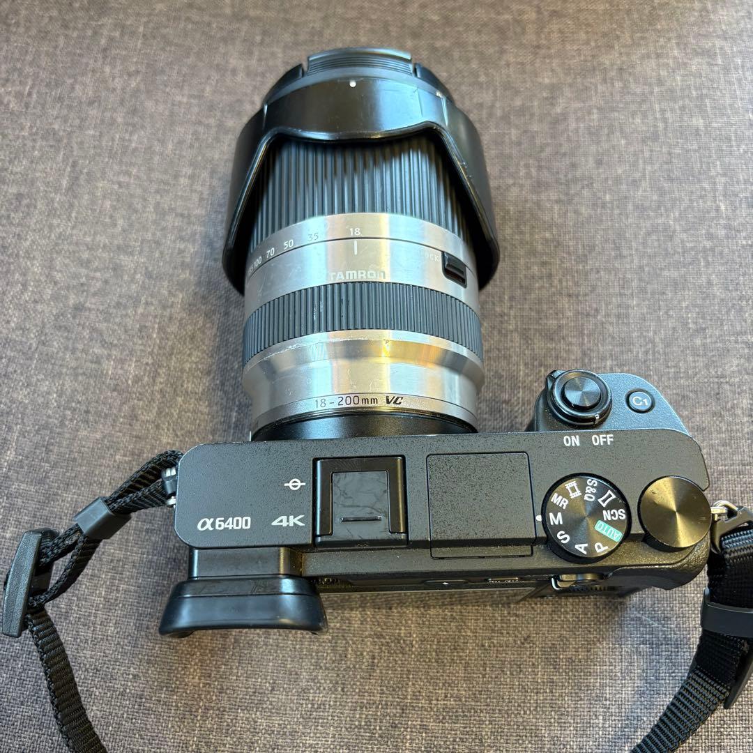 SONY 一眼レフカメラ　ショット数8408 α6400 レンズ付き