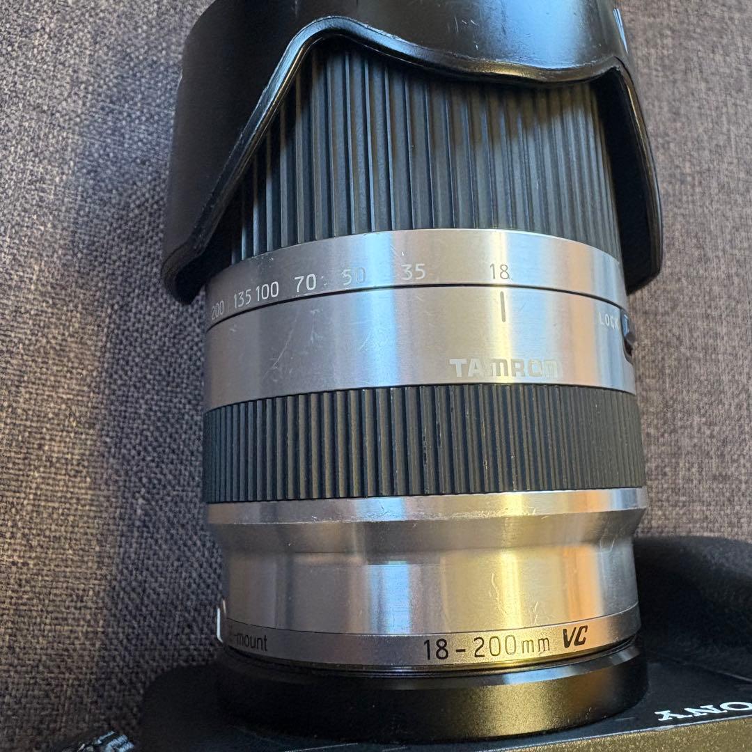 SONY 一眼レフカメラ　ショット数8408 α6400 レンズ付き