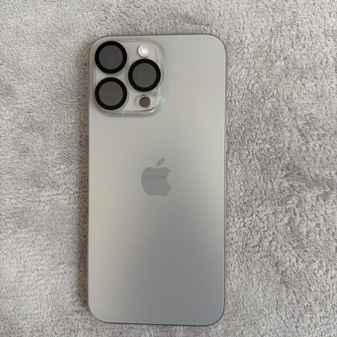 iPhone 15 Pro Max【ガラスフィルム・ケース二個付き】