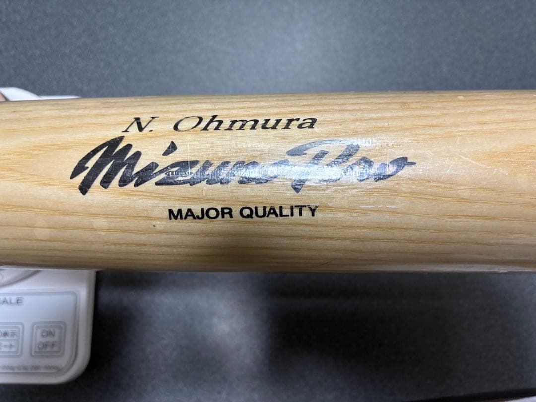 ミズノ　硬式木製バットNPB 近鉄　約84.5cm 約892g 送料込み最終価格