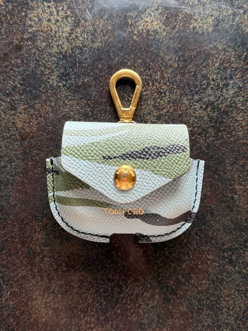 TOM FORD AirPodsイヤホンケース