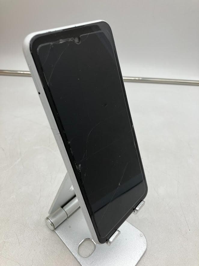 スマートフォンZTE Libero5Gll (AIO32T) ホワイト　64GB