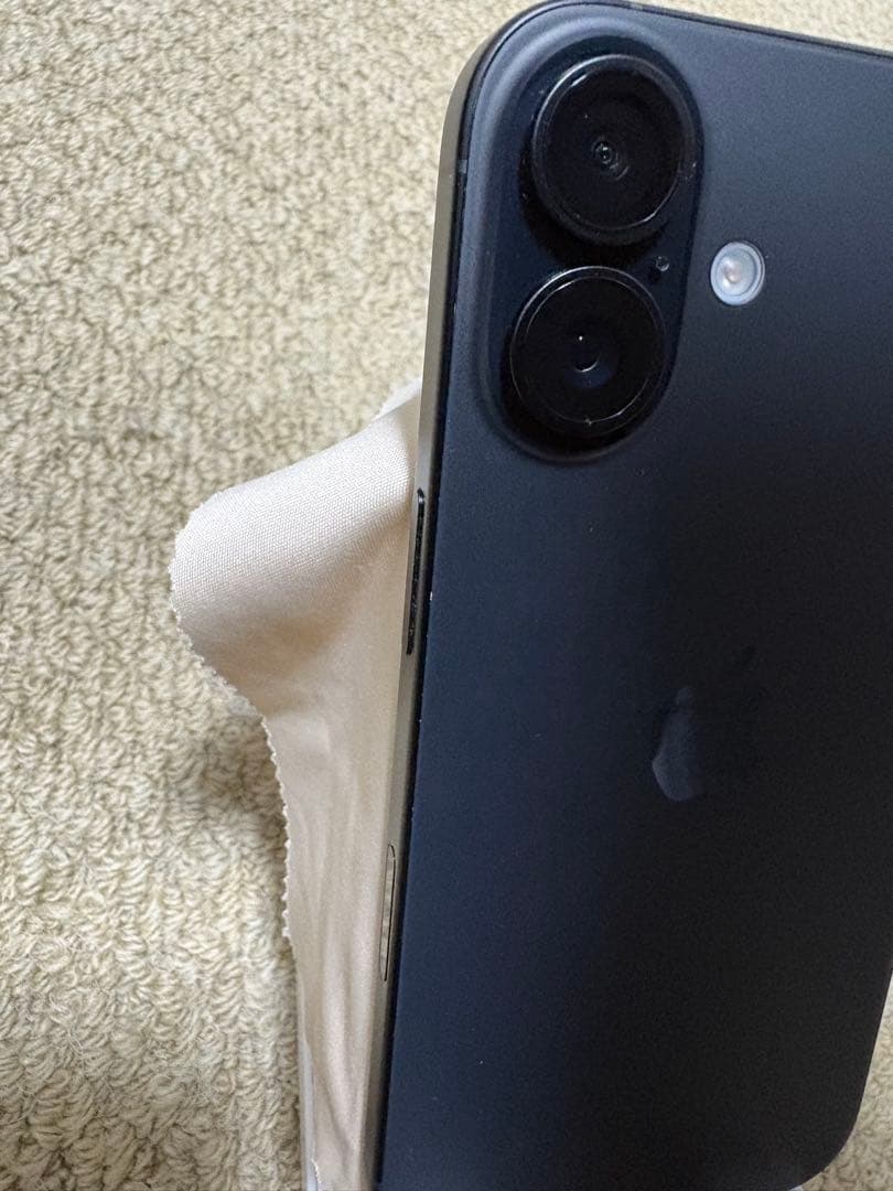 【美品】iPhone16 256GB ブラック【即発送】【箱有り】