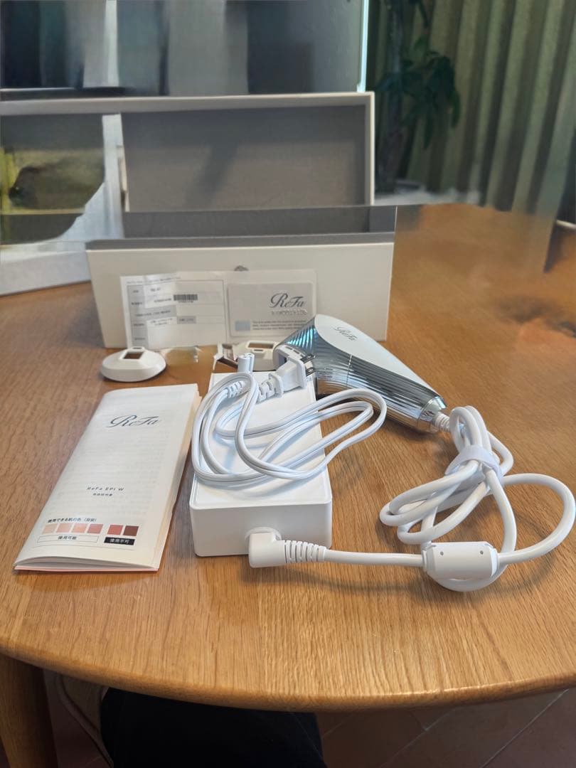 値下げいたします　ReFa EPI W 脱毛器 ホワイト