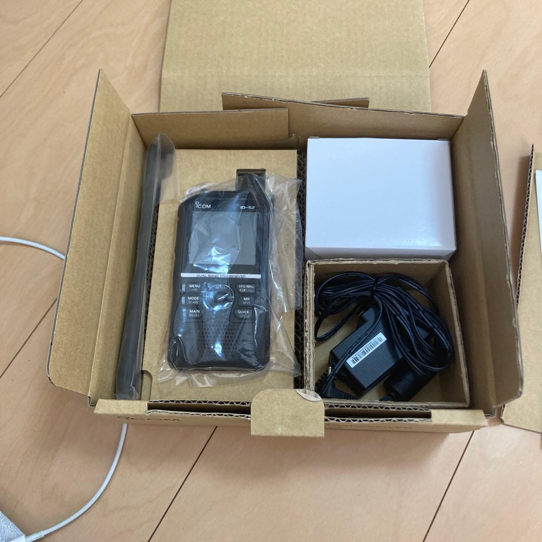Icom ID-52 デュアルバンドトランシーバー