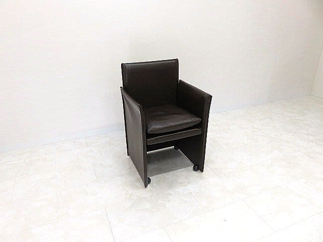 断*離様 カッシーナ 「 401 ブレーク アームチェア」マリオベリーニ 　ラウ