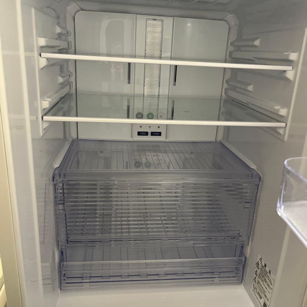 【美品】シャープ 冷蔵庫 ホワイト SJ-PD28G 2021年製