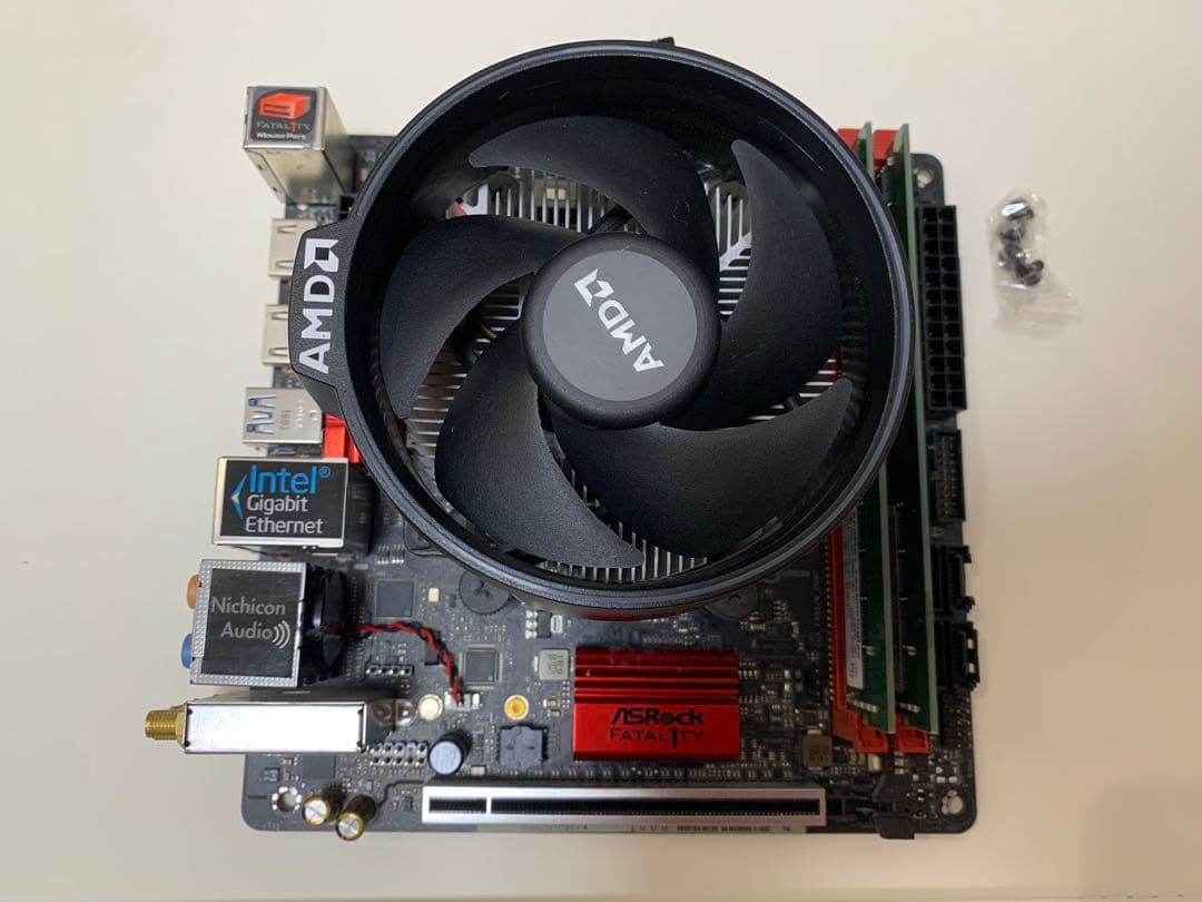 CPU AMD Ryzen7 2700 ヒートシンク、メモリ、マザーボード付き