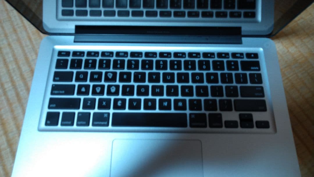 動作未確認　mac book pro 2011