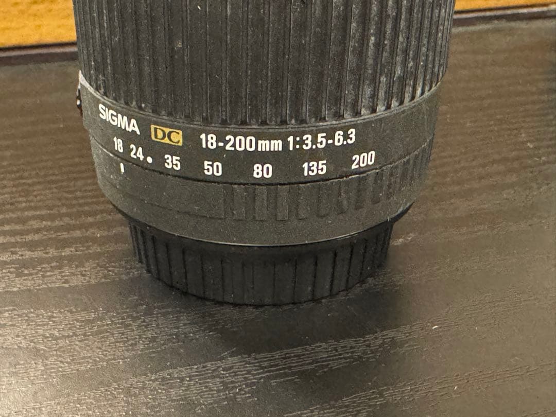 SIGMA シグマ DC 18-200mm f3.5-6.3