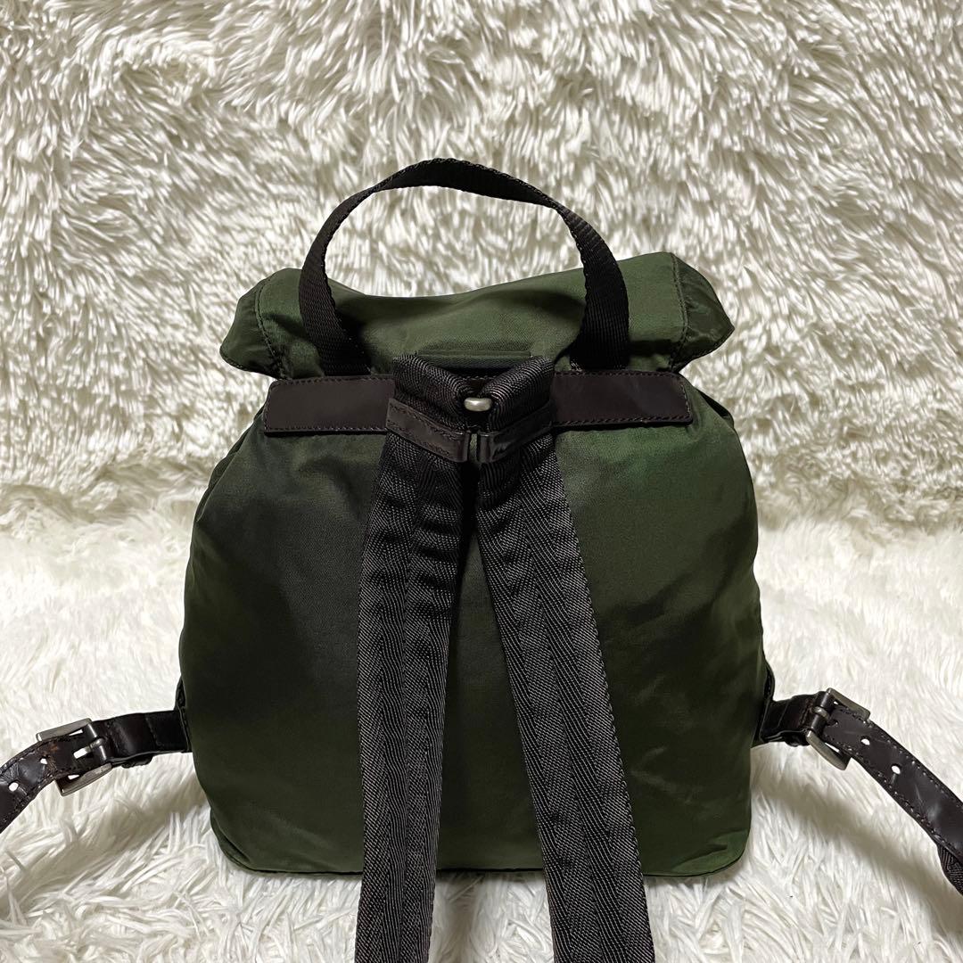 【美品】PRADA プラダ　リュック　バックパック　ナイロン　カーキ　レディース