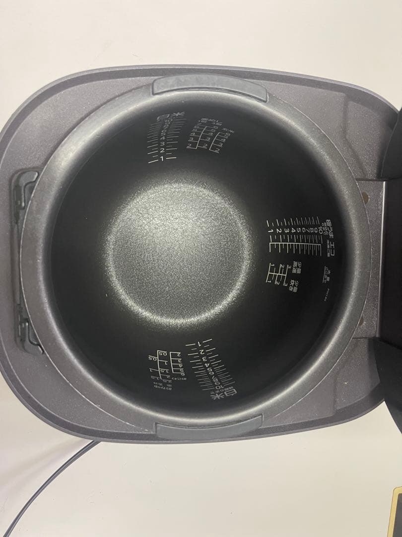 炊飯器 タイガー魔法瓶 IH炊飯ジャー　10合 １升JPI-H180TD