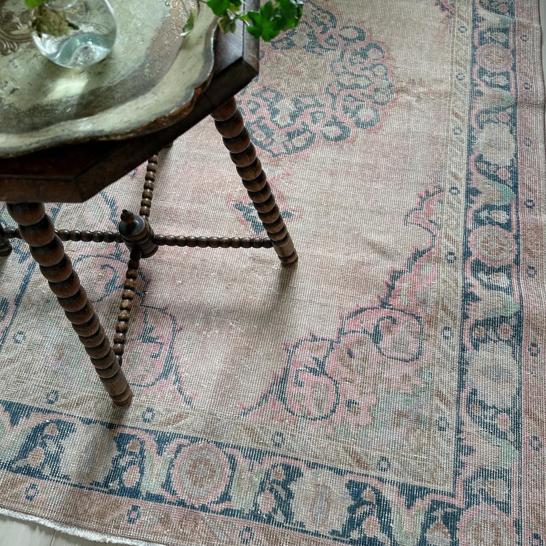 トルコヴィンテージラグ A63 高級 レア ピンク ベージュ ネイビー ミント