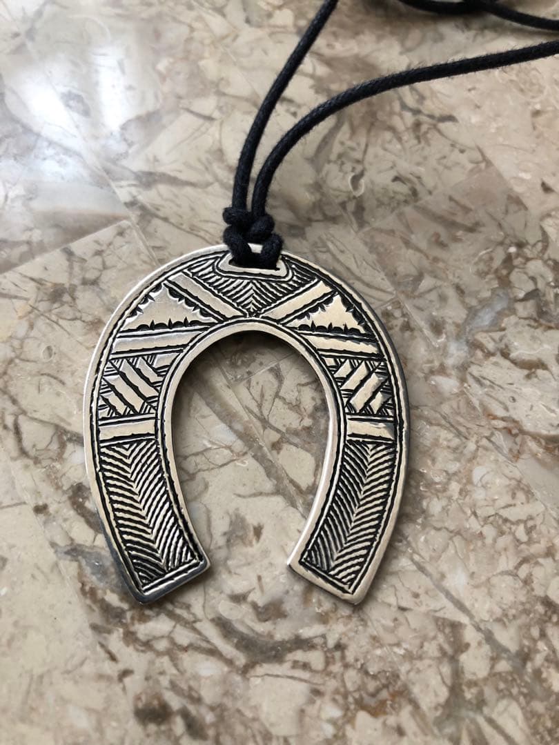 専用　Adawat’n Tuareg　馬蹄 ネックレス