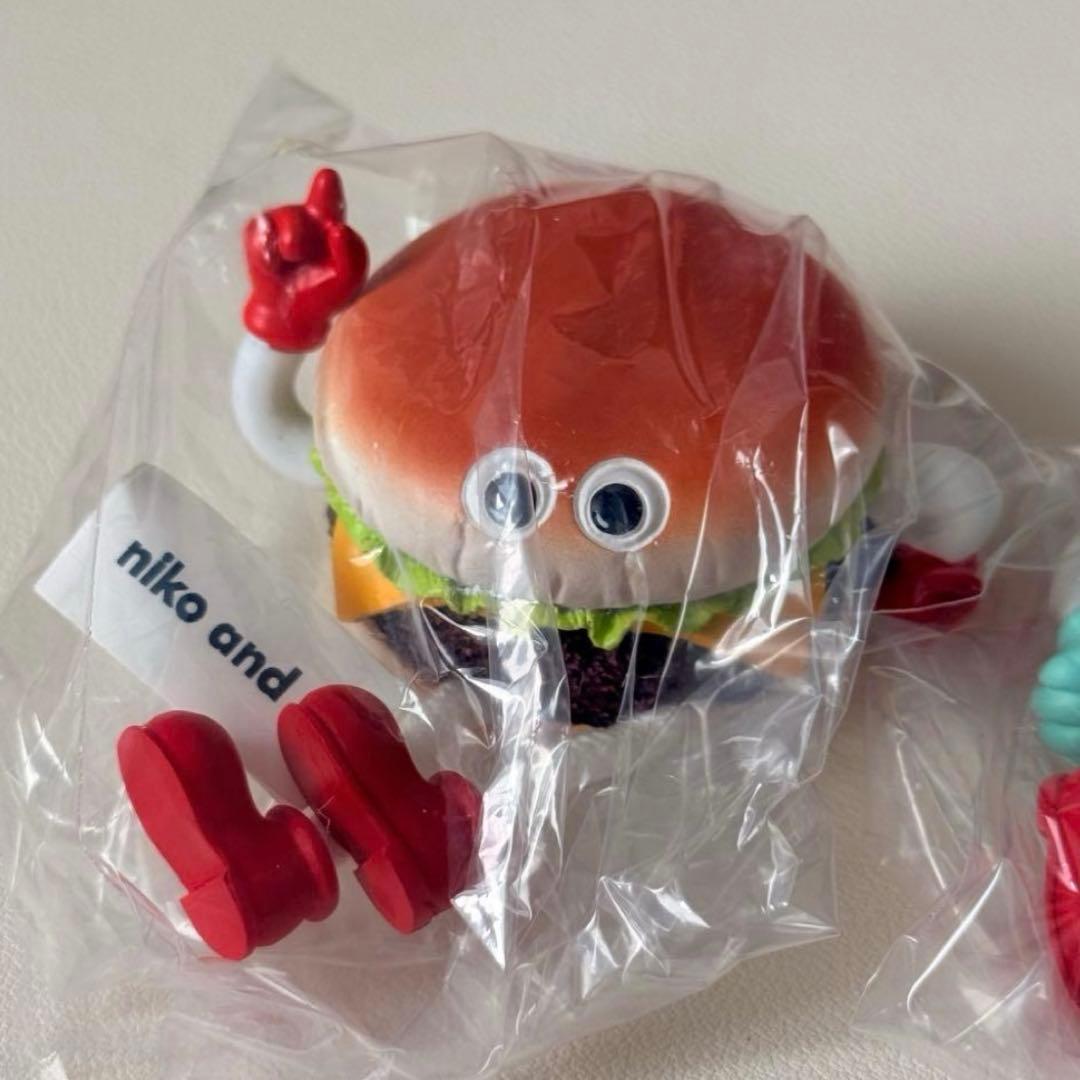 niko and FLAVORS お座りオブジェ 3体セット フィギュア