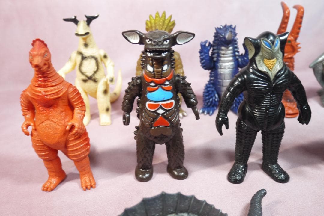 ギャンゴ・ネロンガ・スカイドン・カネゴン　ほかウルトラ怪獣シリーズ　17体
