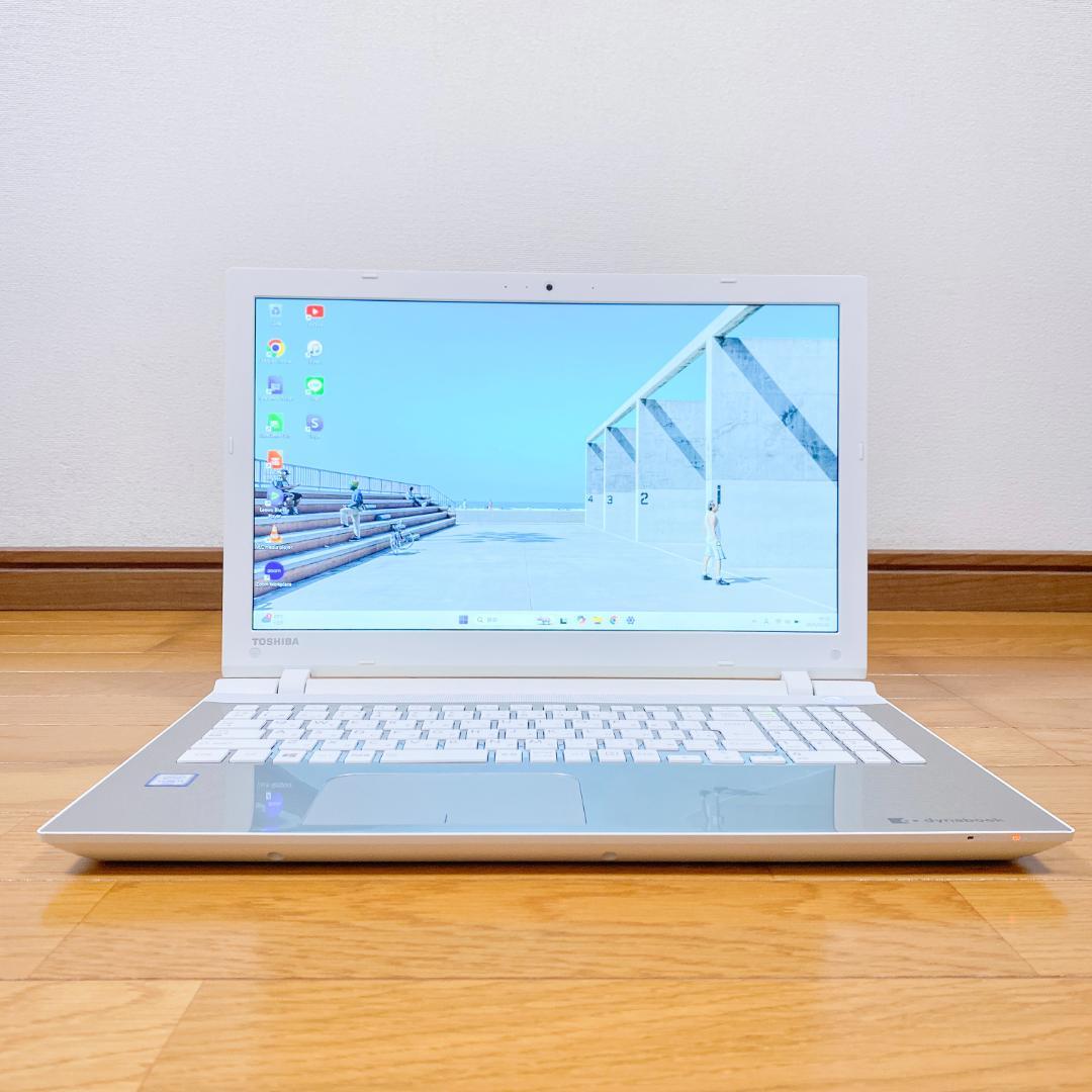 美品✨東芝ノートパソコン 第6世代i3 新品高速SSD Blu-ray カメラ付