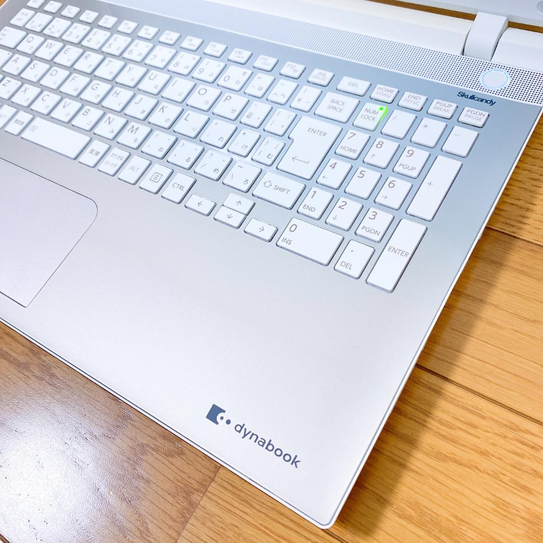 美品✨東芝ノートパソコン 第6世代i3 新品高速SSD Blu-ray カメラ付