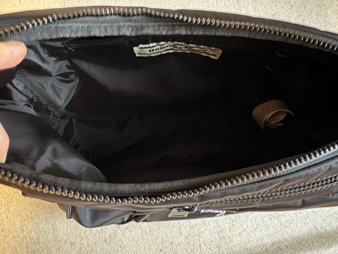 オニツカタイガー OnitsukaTiger メッセンジャーバッグ ショルダー