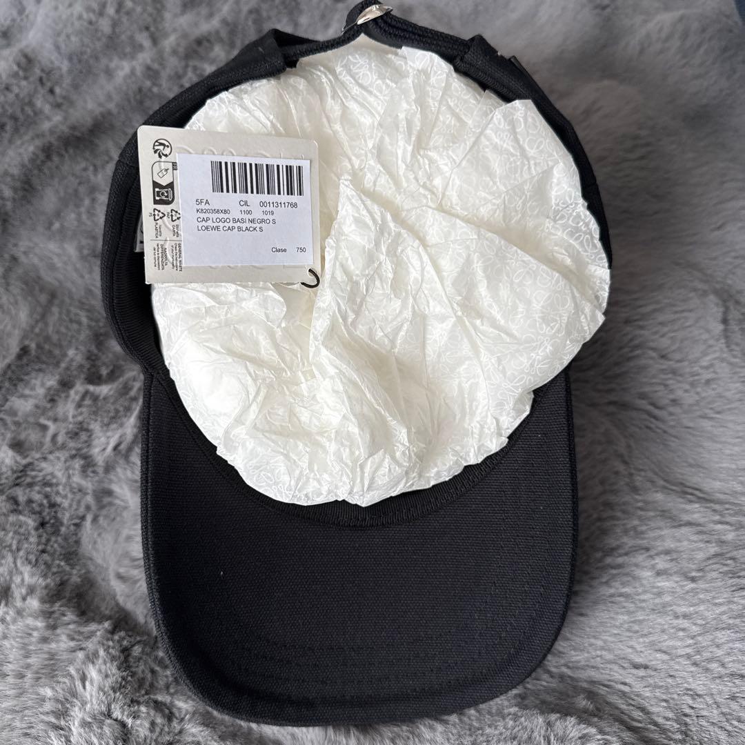 [未使用新品タグ付き] ロエベ　キャップ