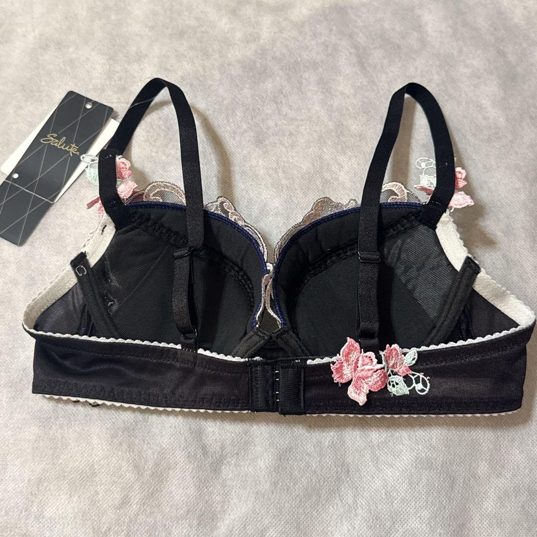 ワコール　サルート　66G ブラ＆ショーツ　C65 　新品　匿名配送