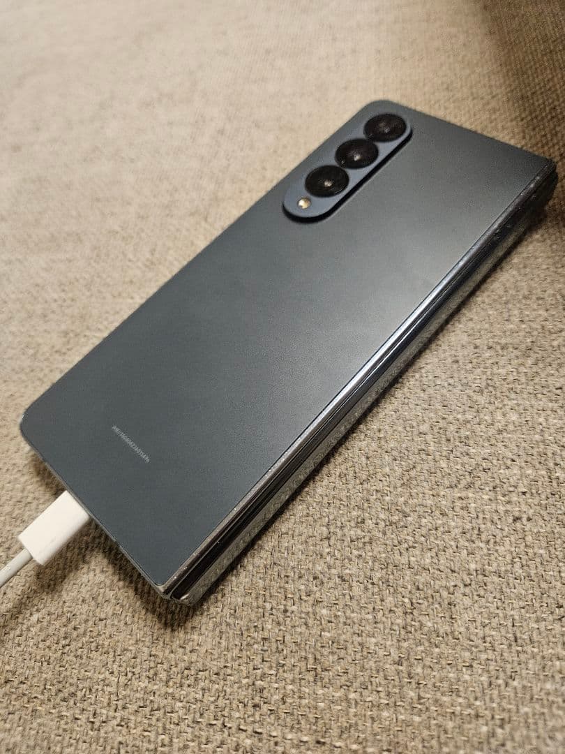 ハ*ン様 ジャンクSamsung Galaxy Z Fold 4 グレー 本体5