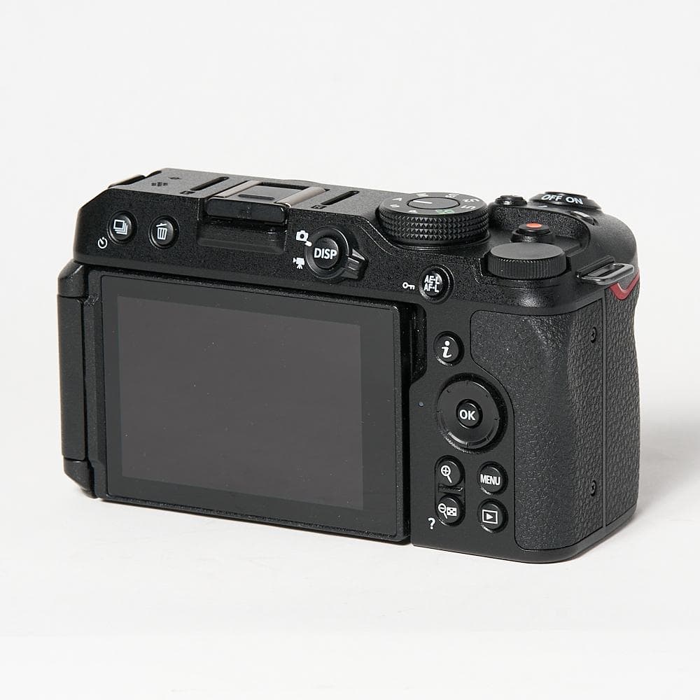 NIKON Z30　ボディ ショット数1244枚