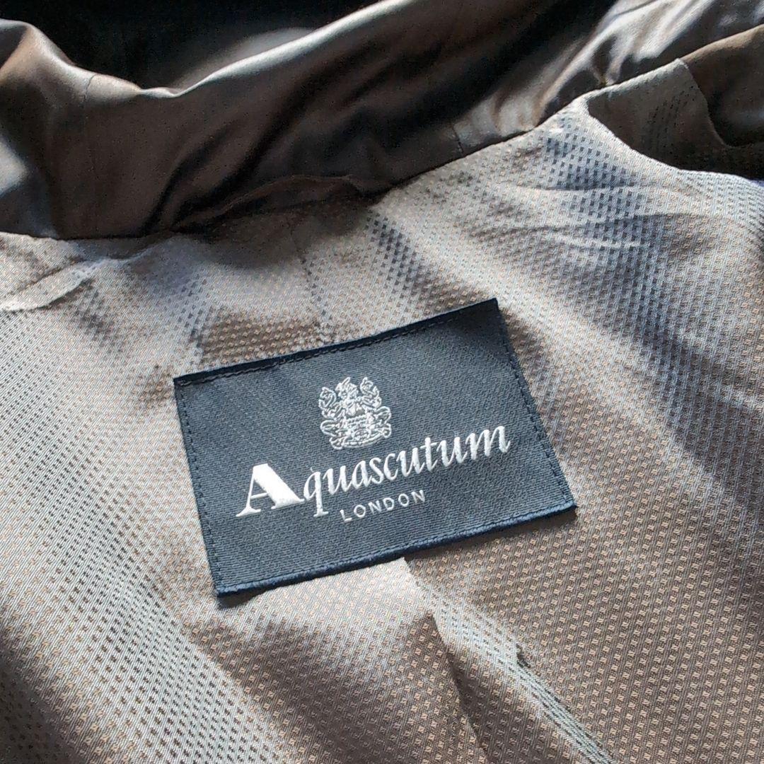 アクアスキュータム ダウンコート 異素材切り替え ブラウン