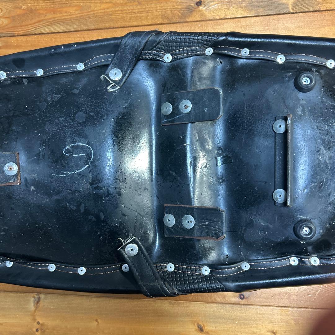 さ*る様 ZZR1100C コルビン シート ガンファイター