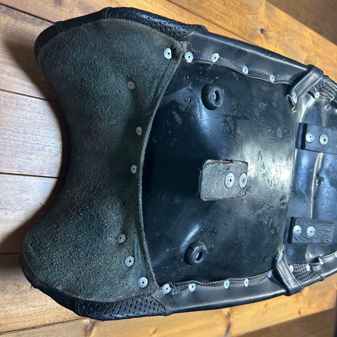 さ*る様 ZZR1100C コルビン シート ガンファイター