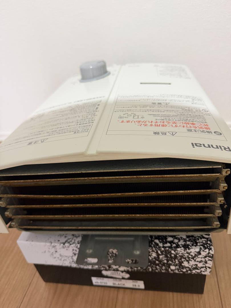 【値下げ美品】リンナイガス瞬間湯沸かしRUS-V51 XTA(WH)2022年製