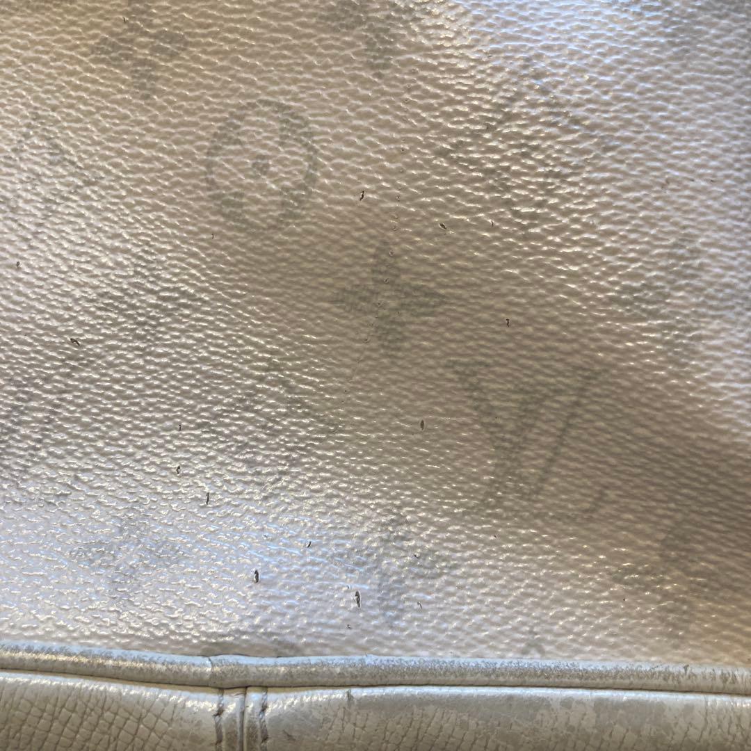 Louis Vuitton グレー ボディバッグ