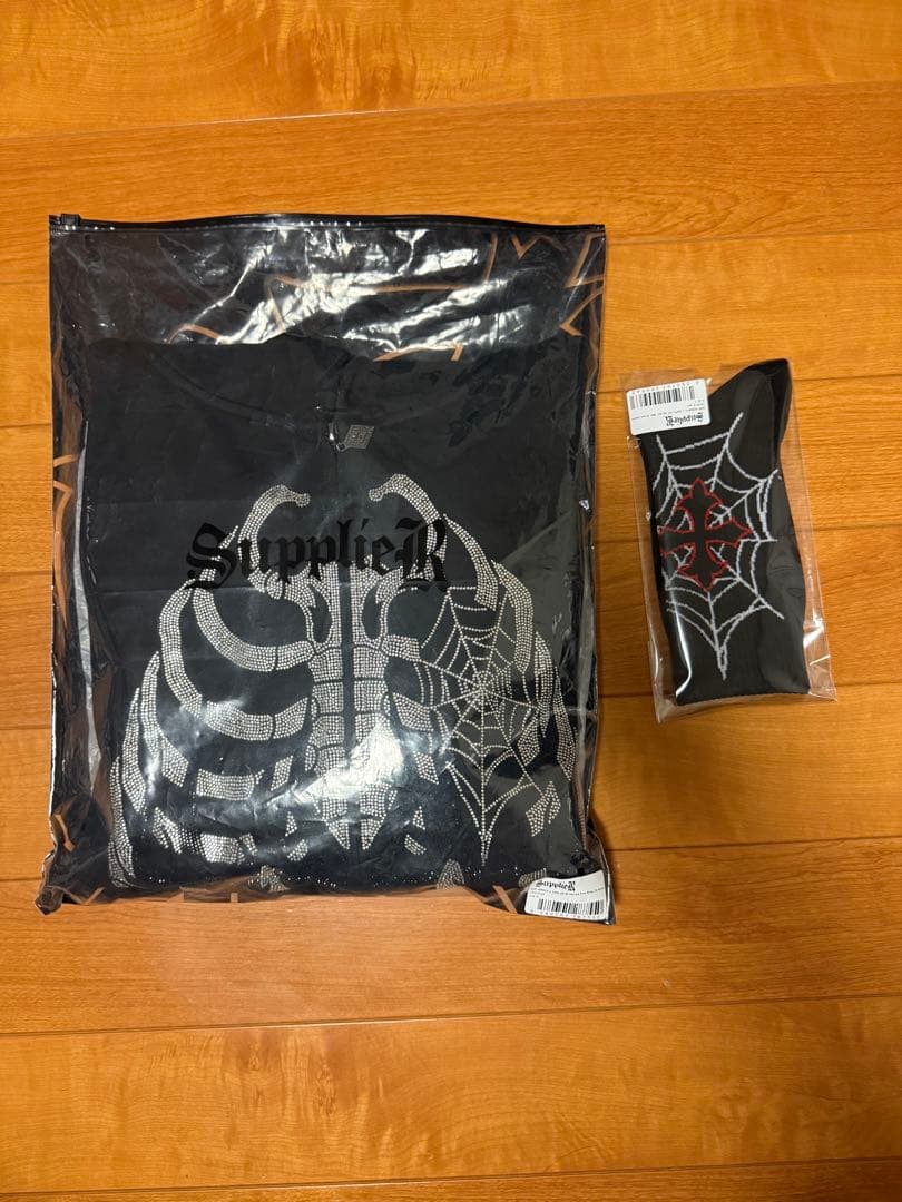 ⚠️人気新品⚠️ supplier×NOREMIDジップパーカー　ノベルティー付き