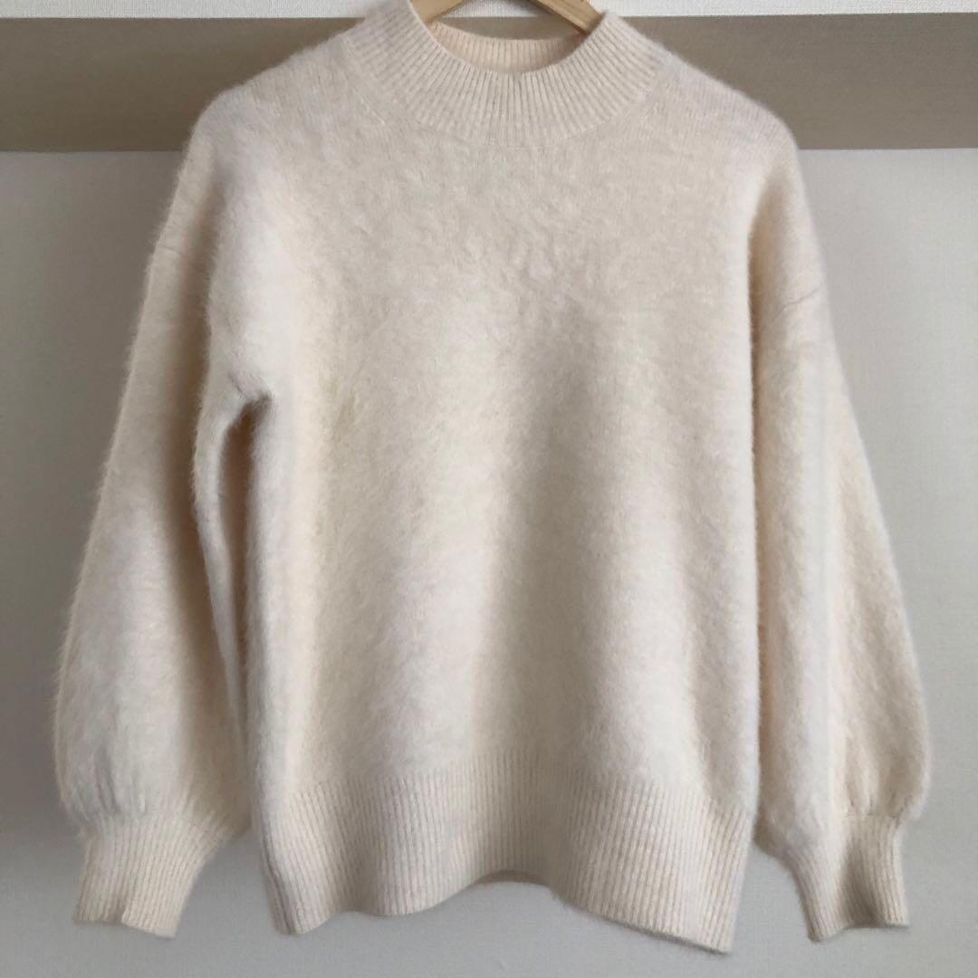 【美品】OHGA ラクーン ニット ホワイト ハイネックファーニット
