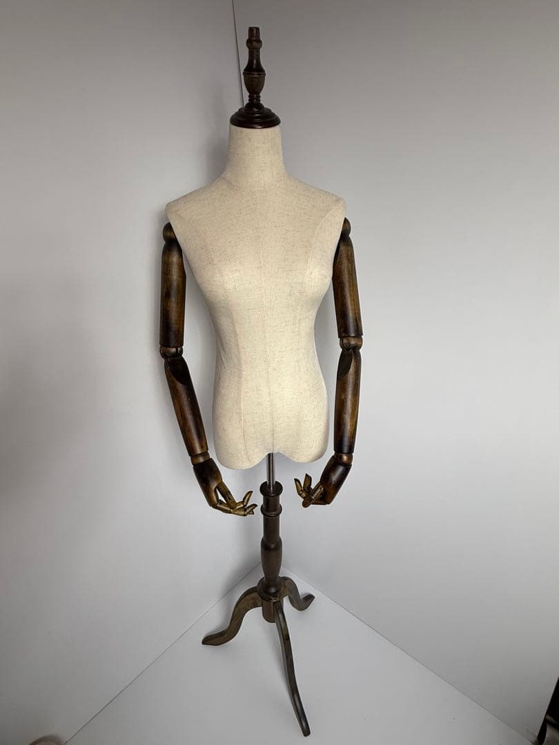 良品　トルソーマネキンレディース 腕付き