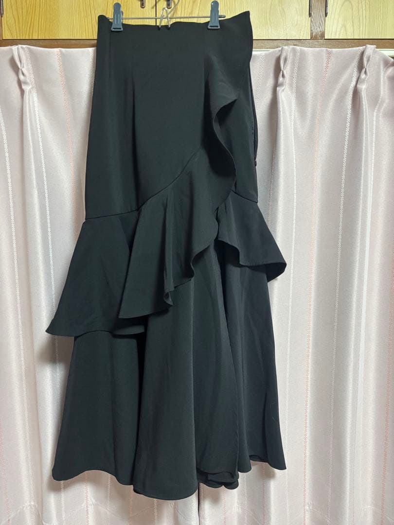 rienda フリルスリットハイウエストスコートショートパンツ