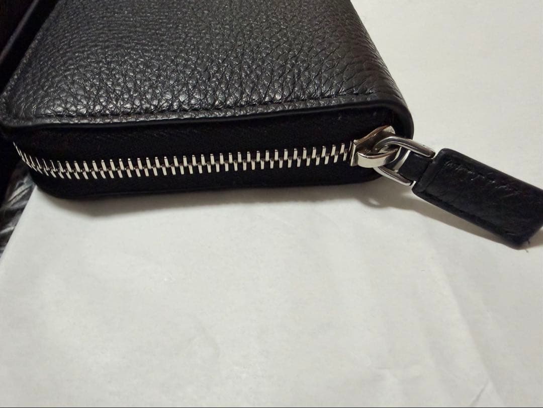 PRADA ブラック レザー 長財布