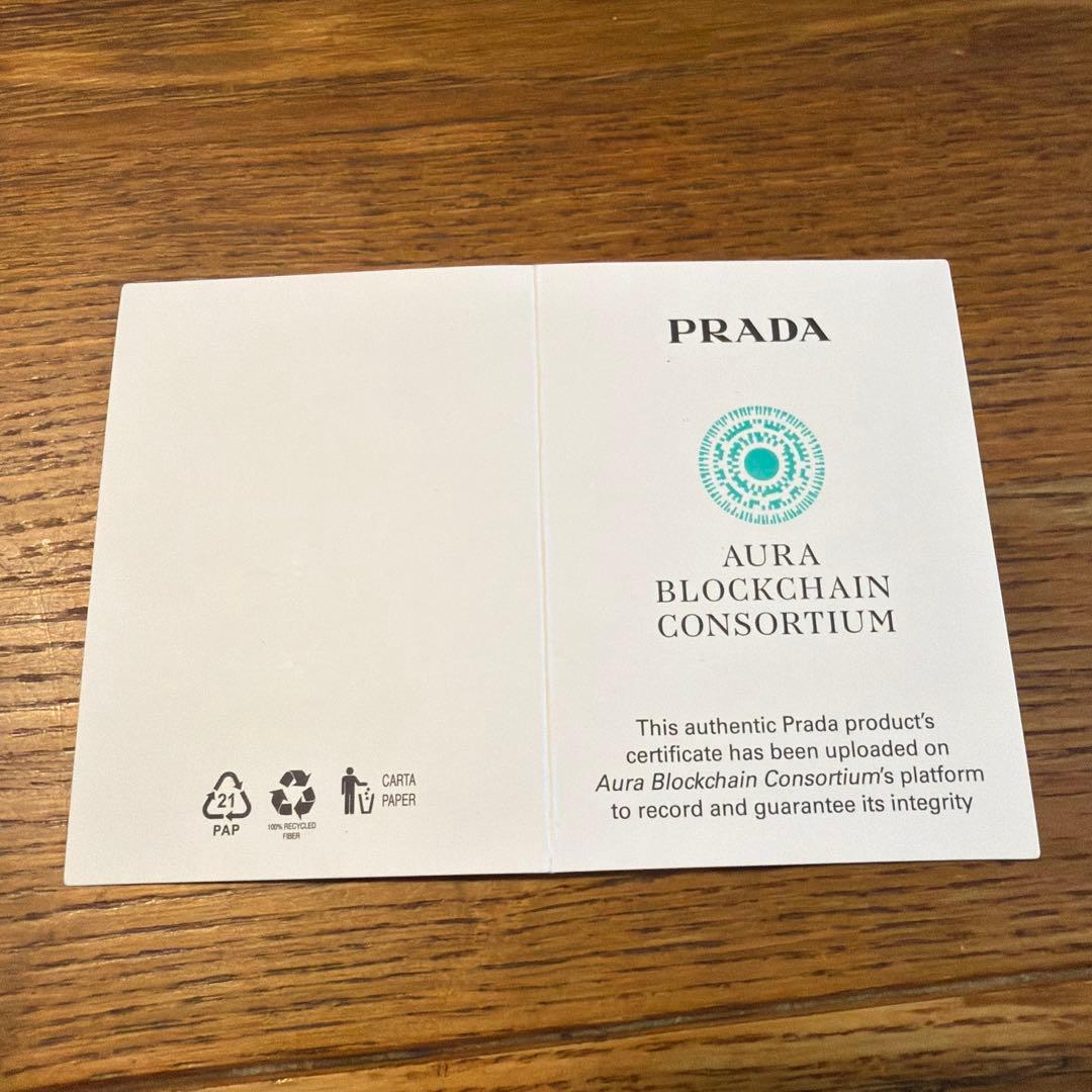 PRADA ブラック レザー 長財布