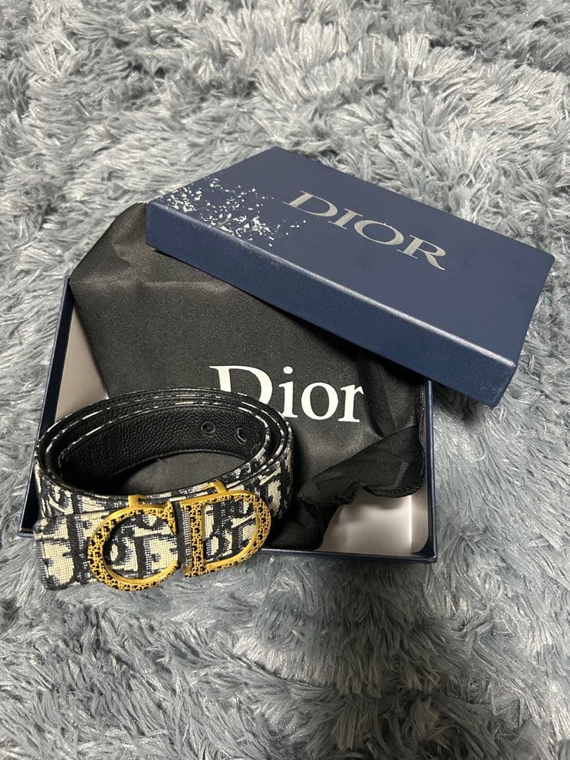 Diorベルト