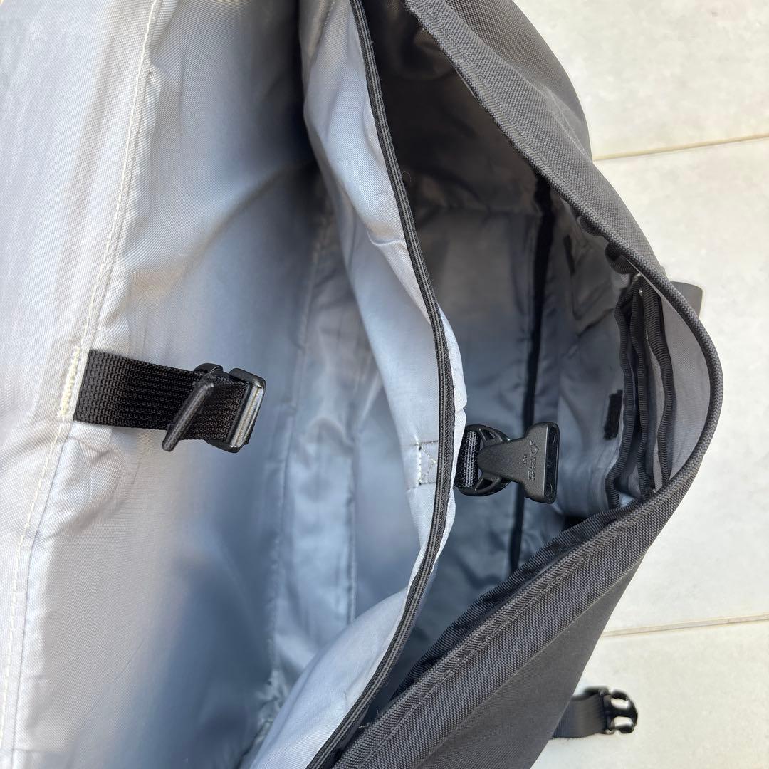 <最終値下げ> patagonia メッセンジャーバッグ