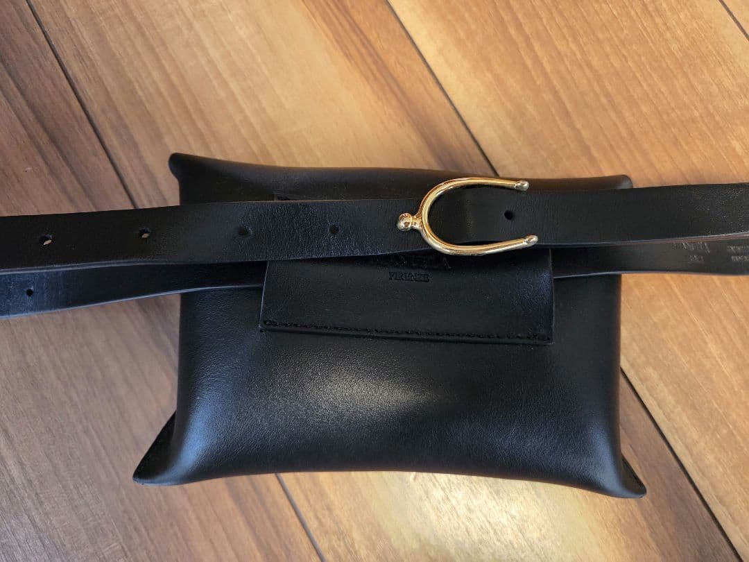 MANUELA マヌエラ　ベルトバッグ