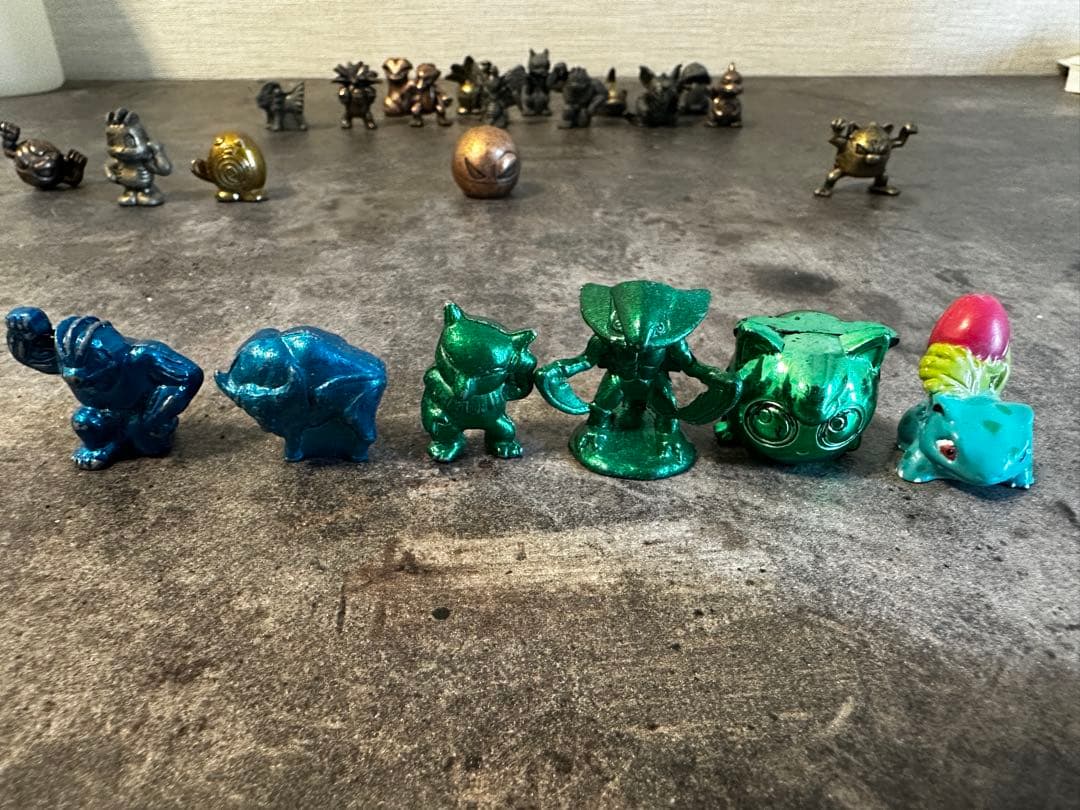 【希少】ポケモン　フィギュア　ピカチュウ　ゲンガー　リザードン　メタル　ゴールド