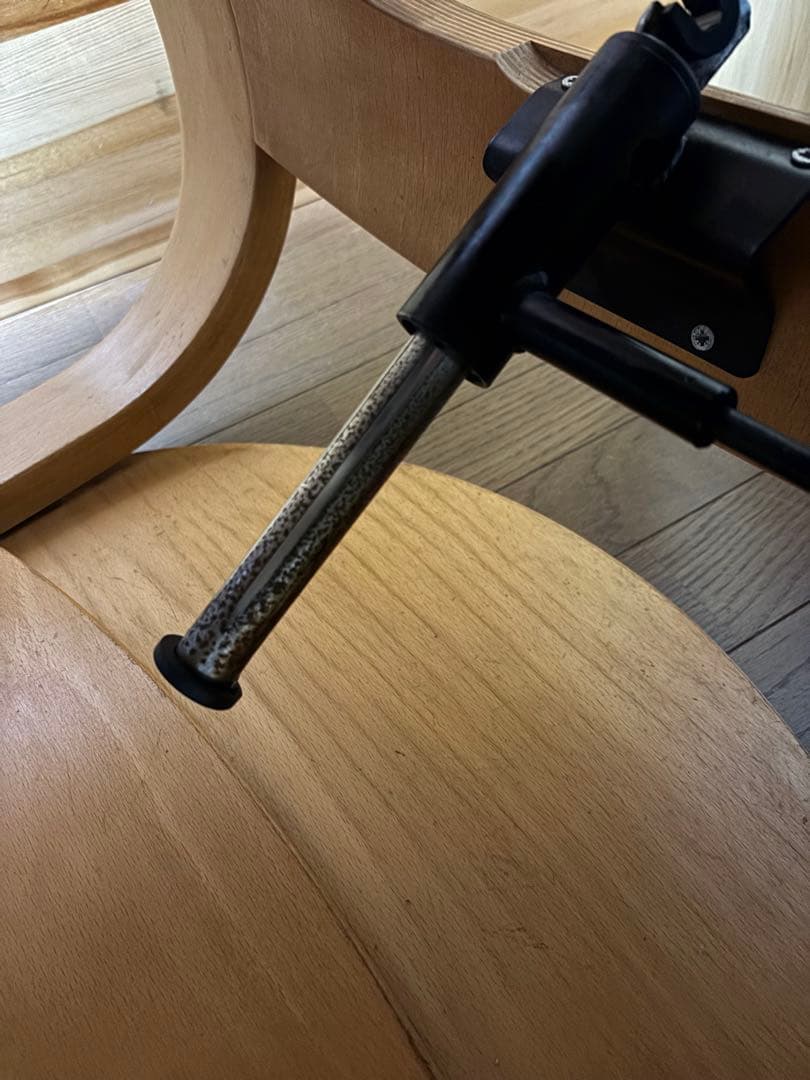 【チェア】Hjellegjerde イエリアーダ社　本革リクライニングチェア